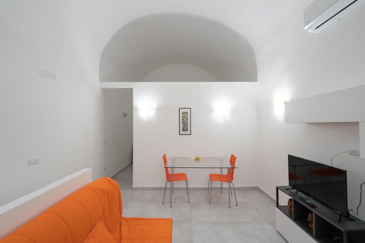 Apartamento Vico Amico By Dimorra Nápoles Exterior foto