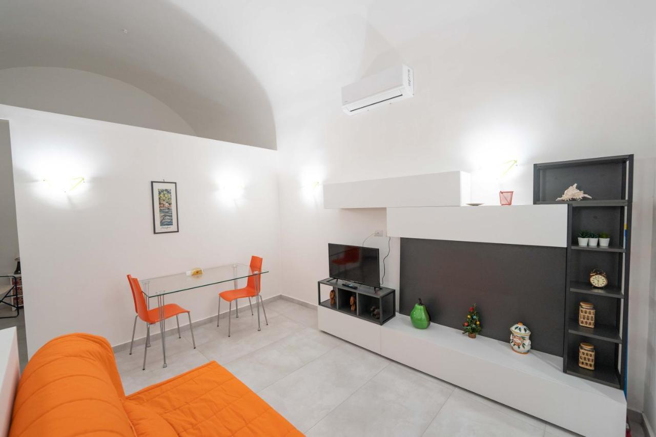 Apartamento Vico Amico By Dimorra Nápoles Exterior foto